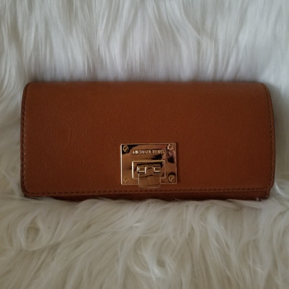 Michael Kors Wallet, Luggage Color, EUC - Picture 6 of 6